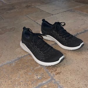 Aetrex tennis shoes, black, size 10